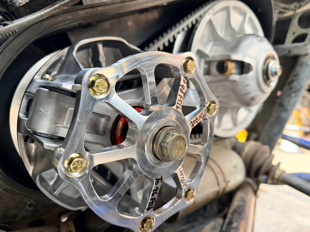 Spidered Aftermarket Assassins drive clutch installed on High Altitude Racing 355