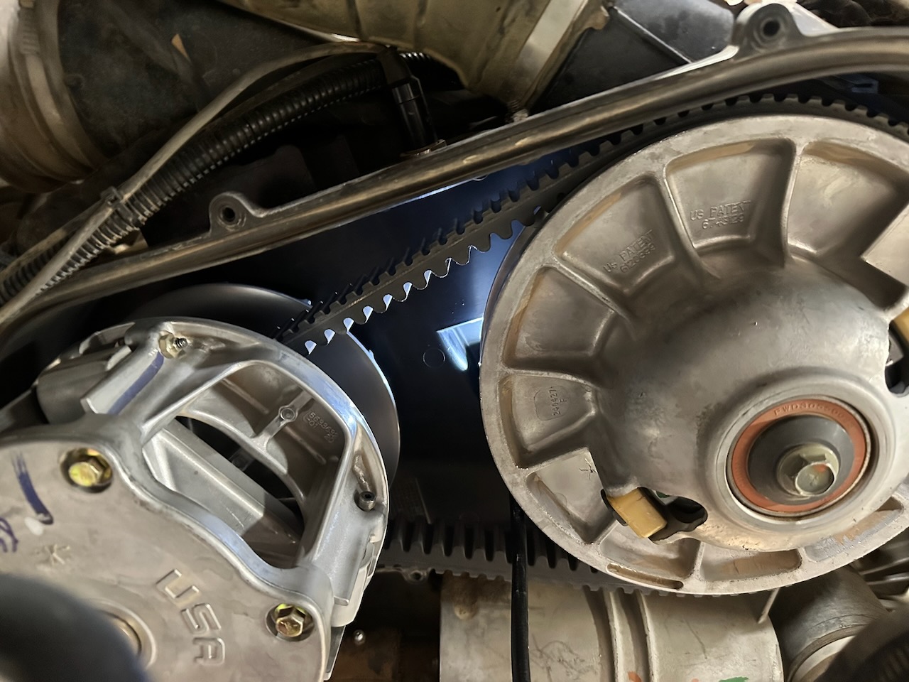 Light visible through the open spidered clutch showing the improved airflow path